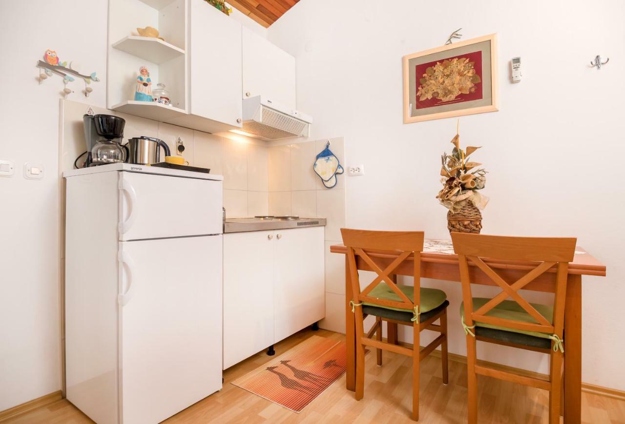 Apartments Juric Podstrana Dış mekan fotoğraf